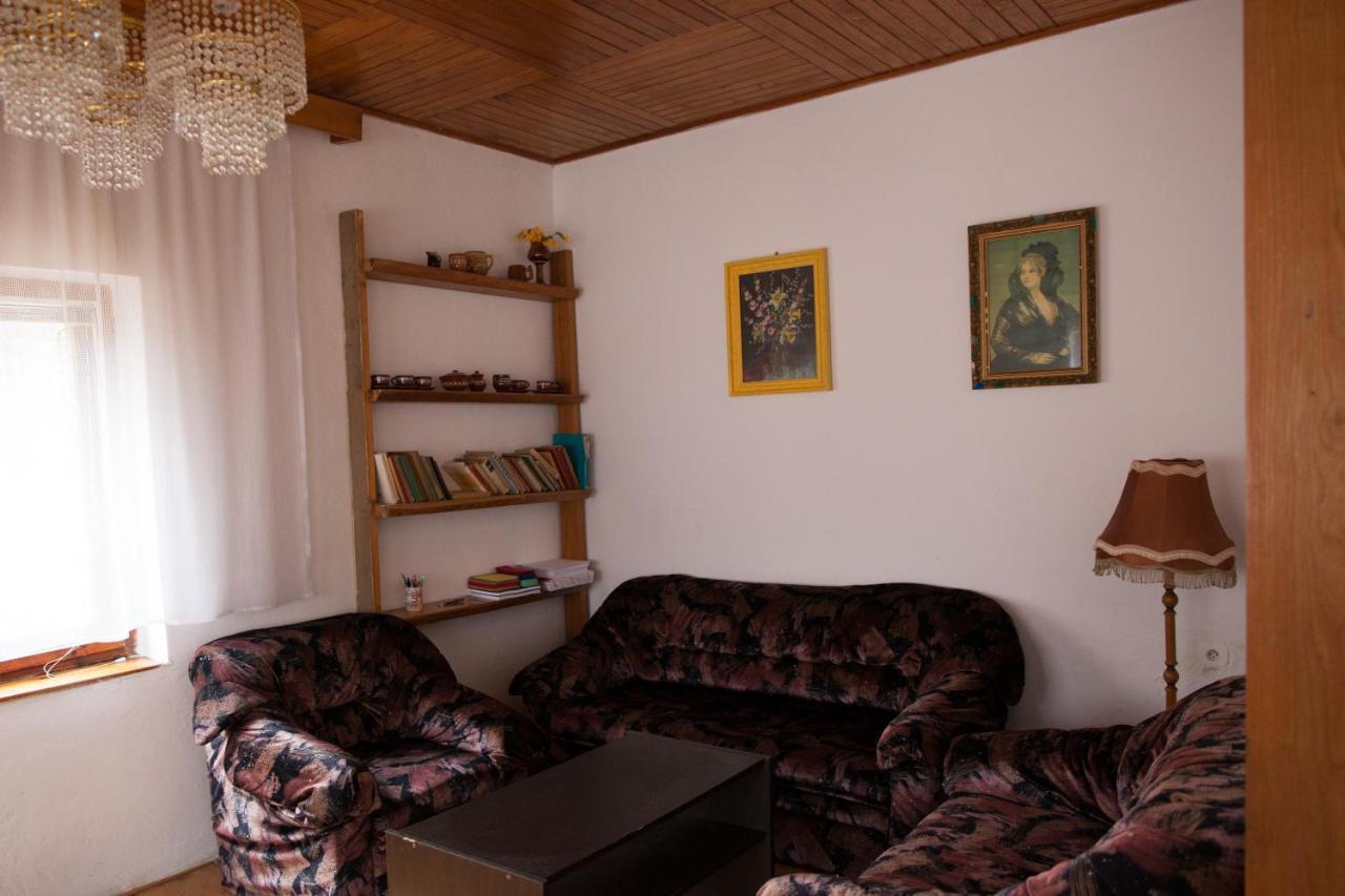 Galerka Lisny Hotel Екстериор снимка